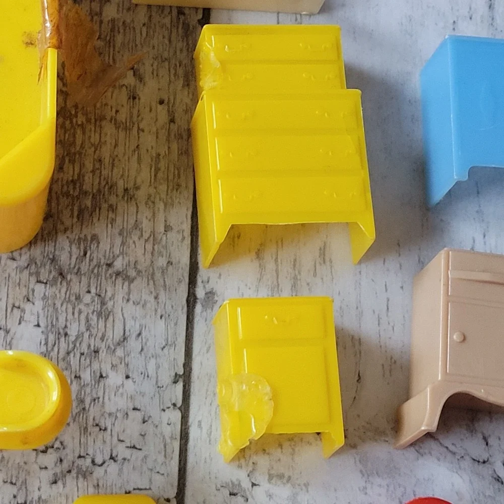 VTG Marx Toys Plastic Dollhouse Furniture & Accessories -Huge 50+ Piece Lot READ